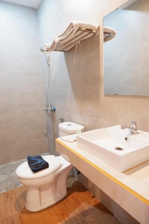 Hotel Netral Jombang - Housity