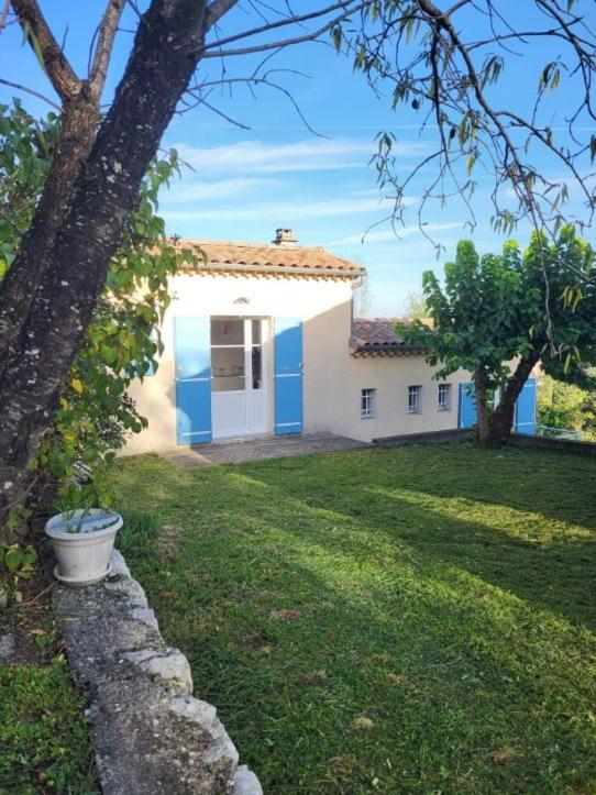 Nid douillet - LES FARGETTES - superbe vue - charmante petite maison avec jardin - 2 pièces à Privas - Housity