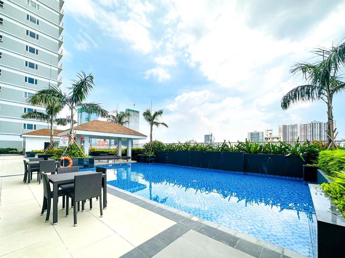 1 Bedroom Condo near CCP Roxas Boulevard Pasay - Housity