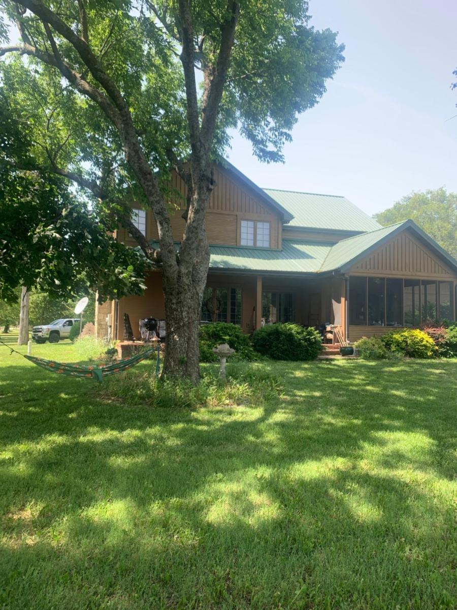 Happy Ass Farm - Housity