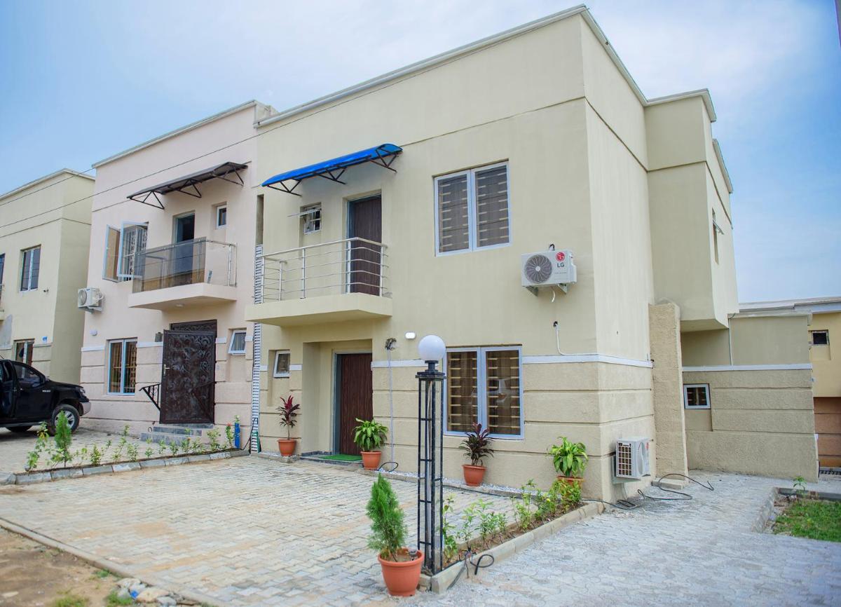 Furnished 4 Bedrooms Apart-24Hrs Elect/WIFI/Security - Housity