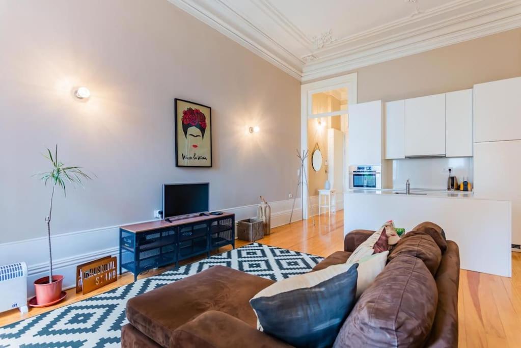 Classy Flat at Marques Square with Garden - Housity