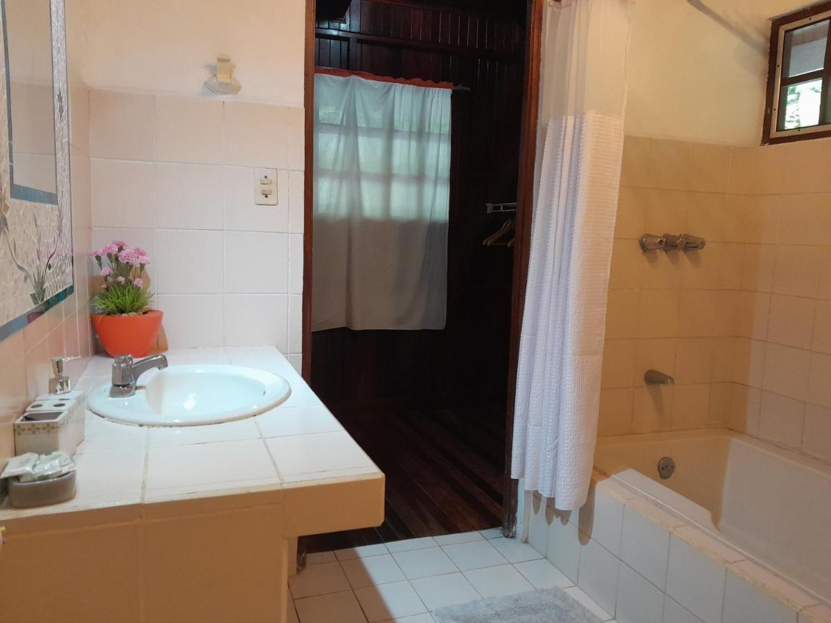 Casas Guaney, full furnished studios! - Housity