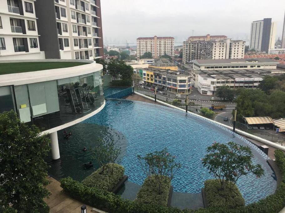 Blue Aesthetic Luxury Seaview 3 min Drive Sunway - Housity