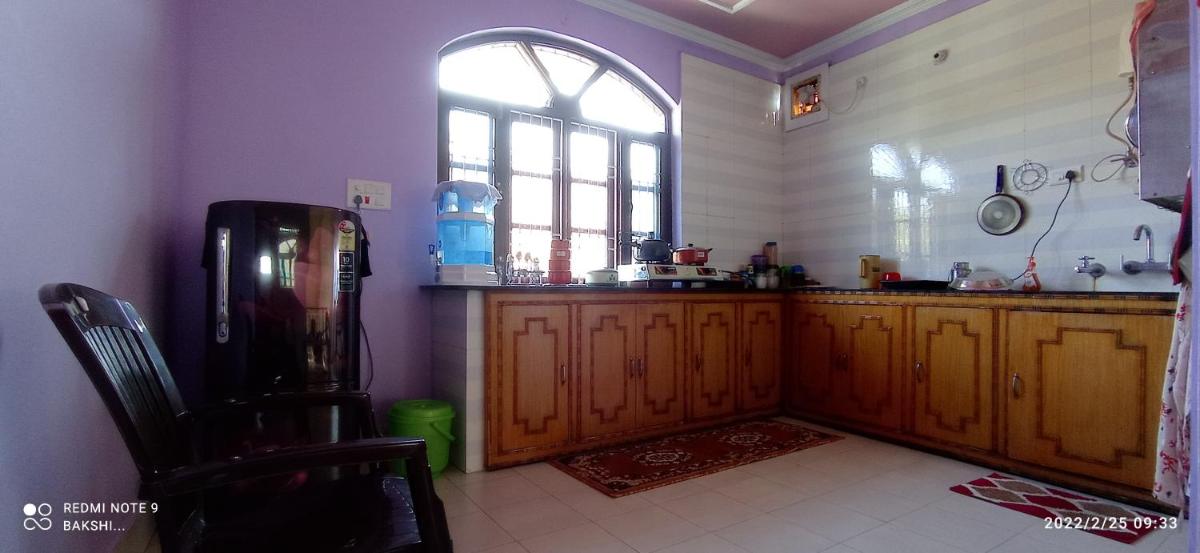 Suitetrails - Bakshi Home Stay