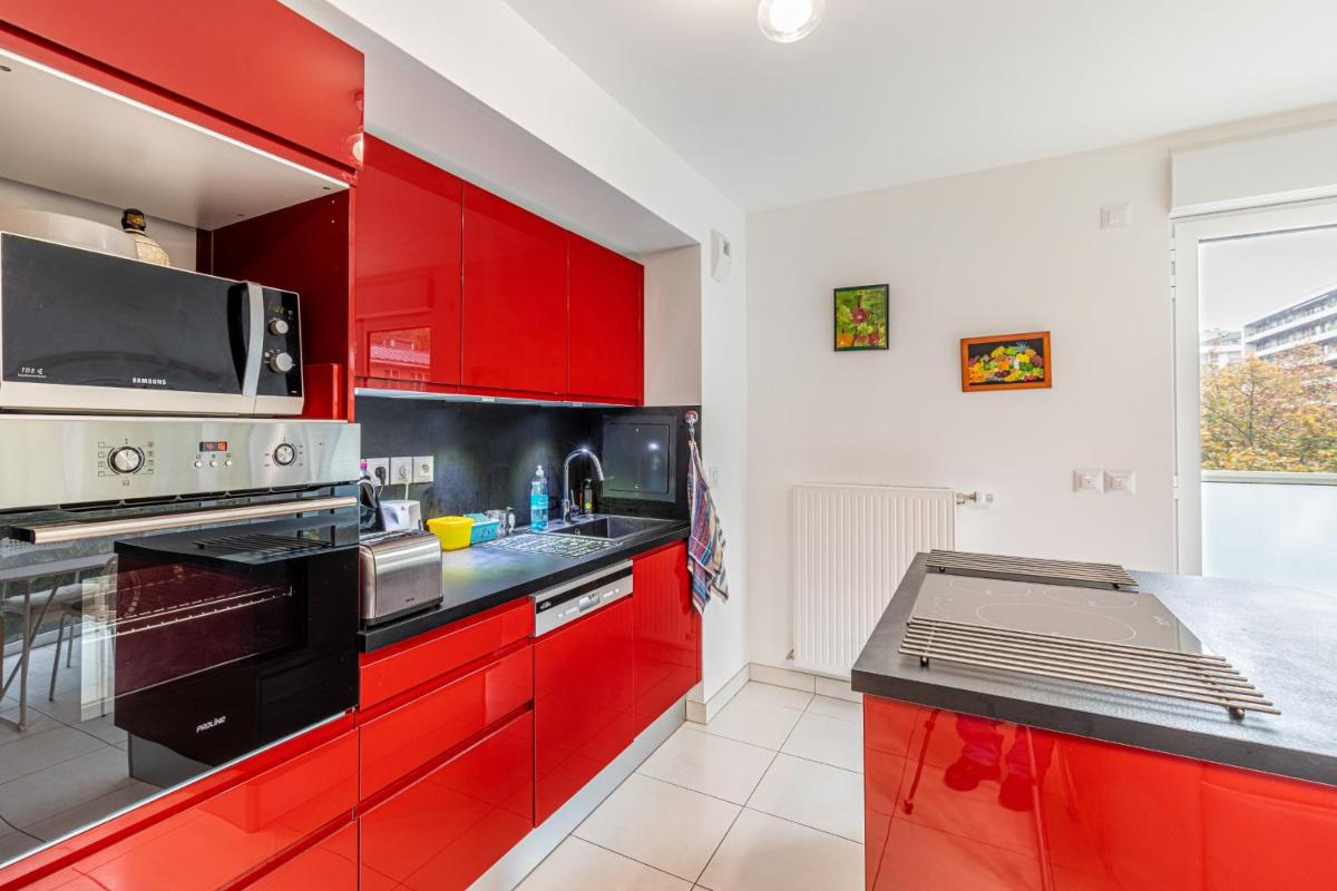 GuestReady - Family-Friendly Apartment in Chaville - Housity