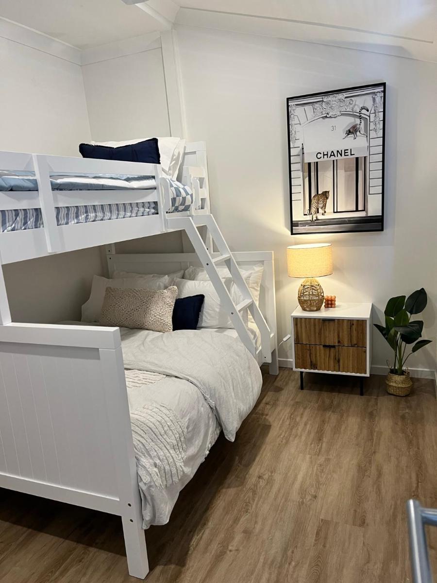 Suitetrails - Comfortable Beach Home Scarborough