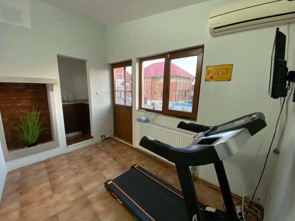 Pensiunea B90 - Housity