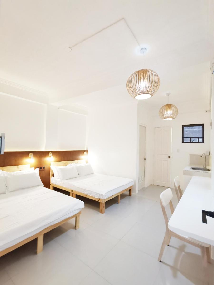 NomadsMNL Hostel - Hizvo