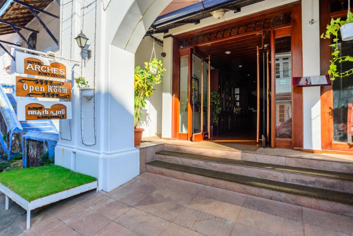 Hotel Arches - Housity