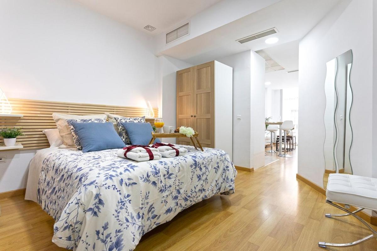 -MalagaSunApts- Fashion Historical city centre - Housity