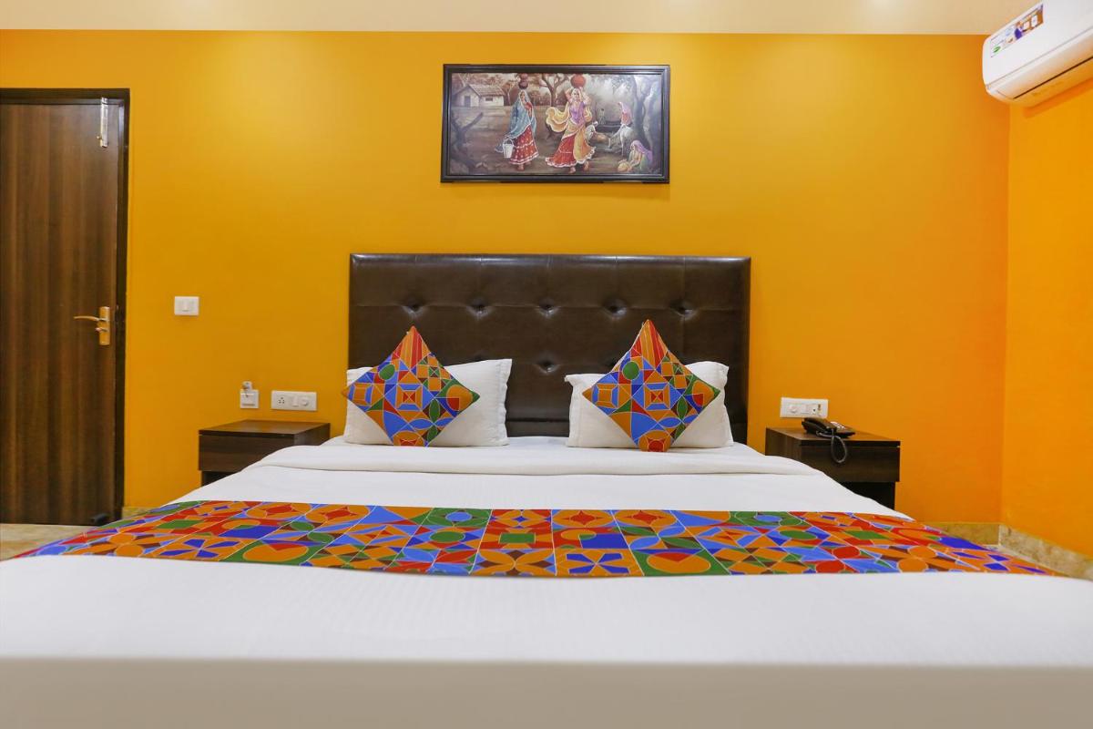 FabExpress Taj Home Stay - Housity