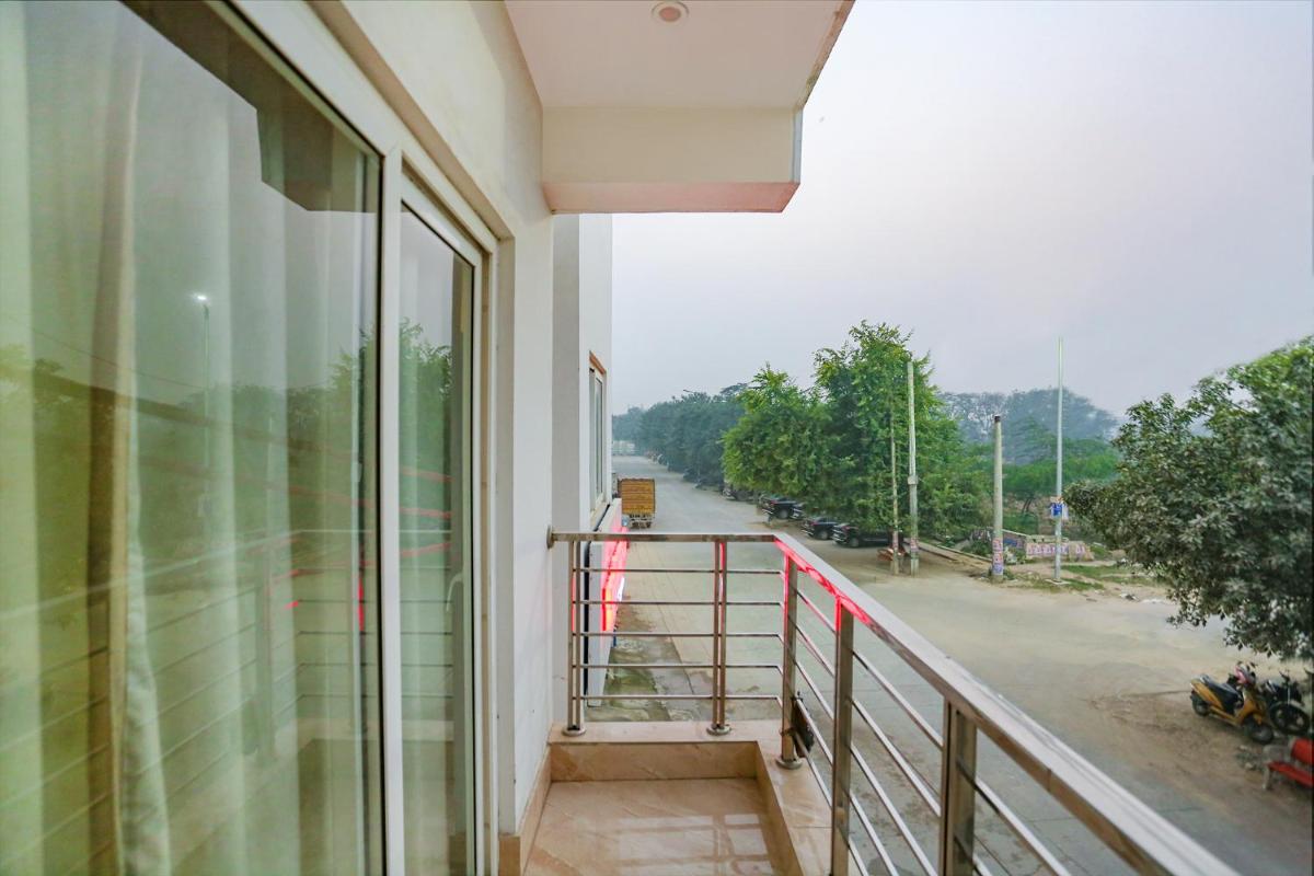 FabExpress Taj Home Stay - Housity
