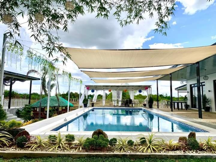 New Place Resort-Antipolo - Housity