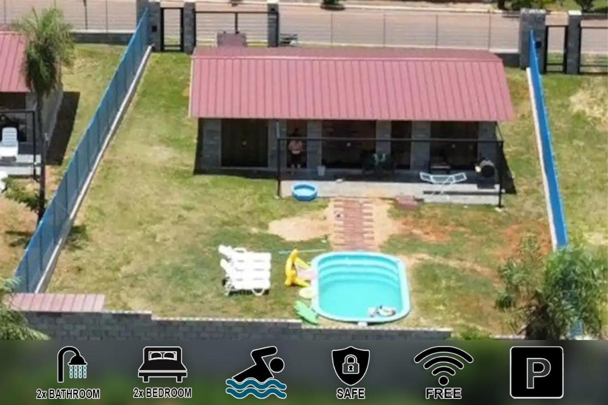 Suitetrails - HOMELY STAY - Bungalow III with Pool Garden Patio