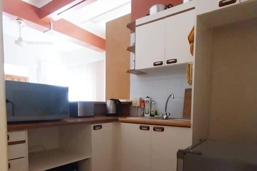 Suitetrails - Spacious 1 Bedroom, Self Catering Apartment in Glenwood, Durban