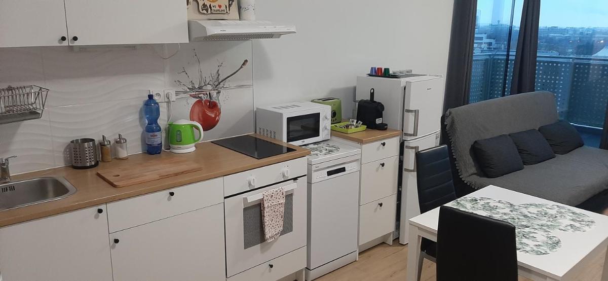 Suitetrails - Apartment Cherry Bratislava & Free Parking