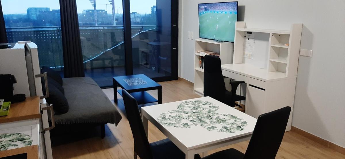 Suitetrails - Apartment Cherry Bratislava & Free Parking
