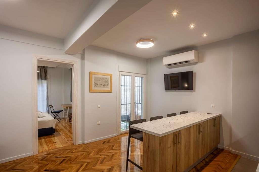 Suitetrails - Karolou Ntil- Ground floor Suite