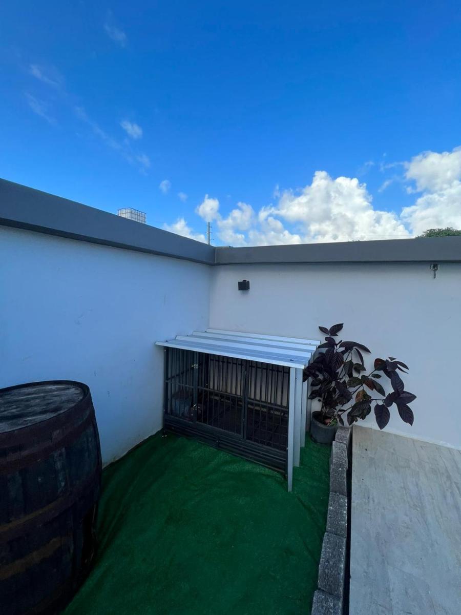 Utopia Luxury Villa - Housity