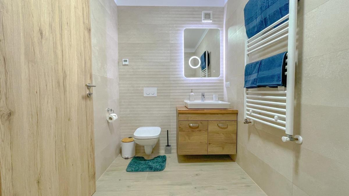 Suitetrails - DreamView Apartment with private parking