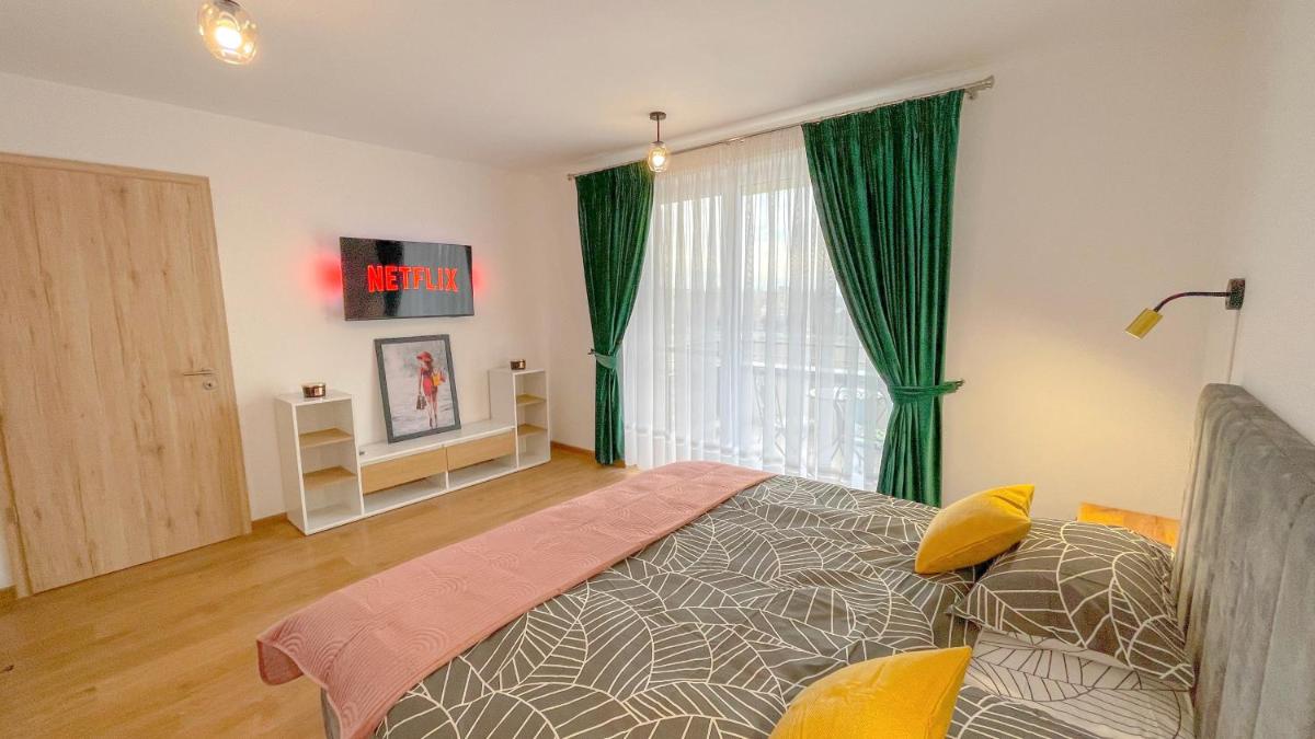 Suitetrails - DreamView Apartment with private parking