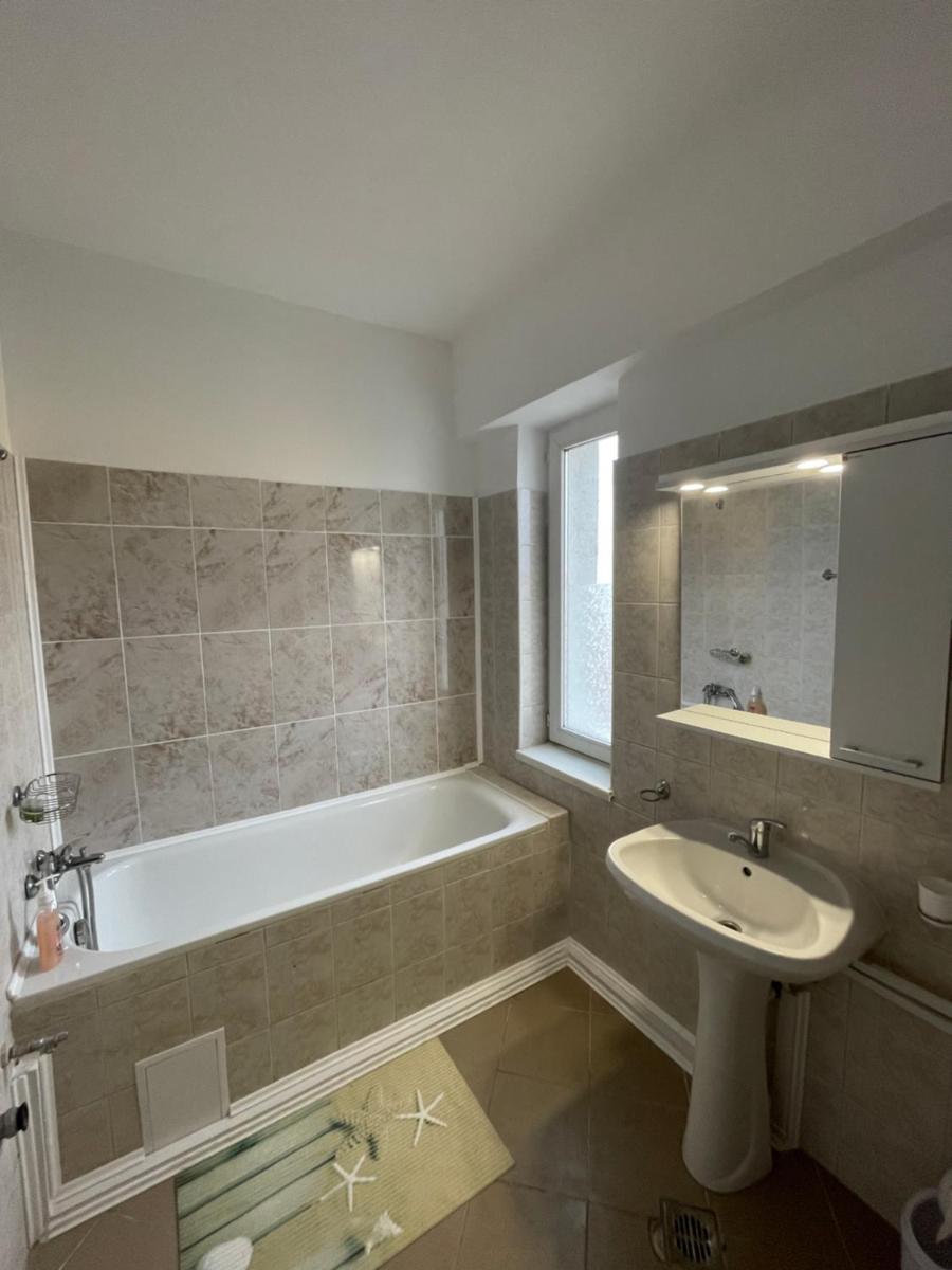 LuanaApartments# 40b - Hizvo