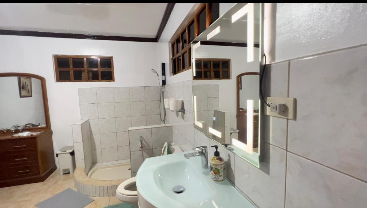Ohana Hometel - Hizvo