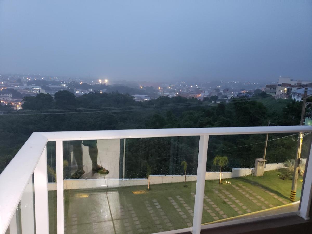Suitetrails - Apartamento ao lado da Canção Nova com Garagem.