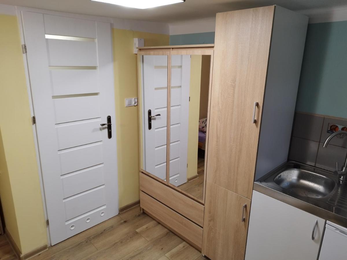 Tanie Noclegi Mieszkanka - Housity
