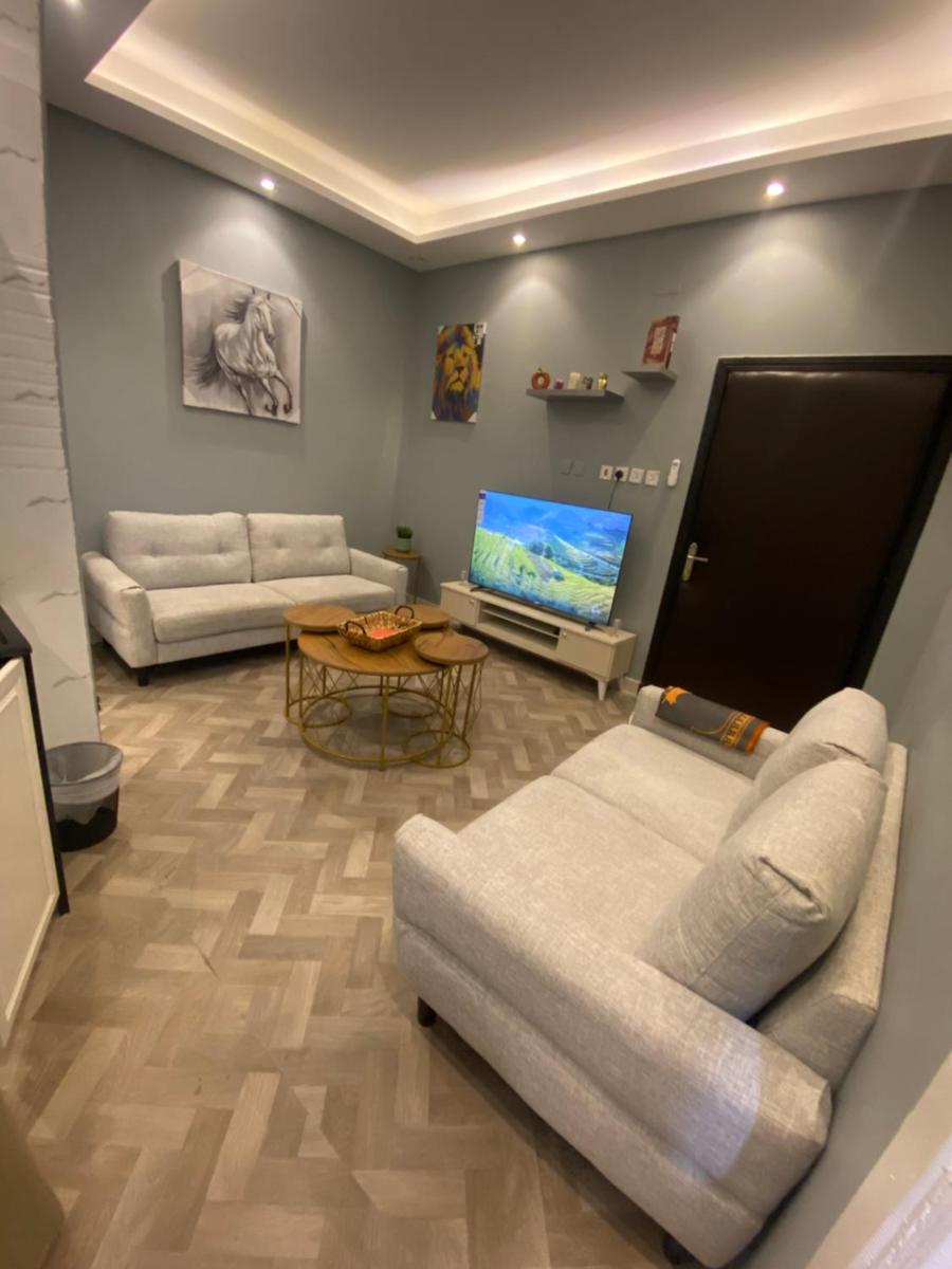 Smart Entry Apartment - Housity