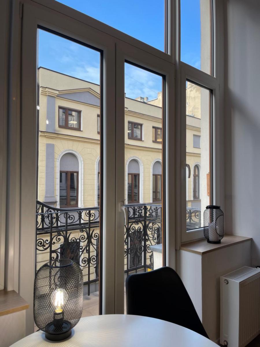 Suitetrails - Urokliwy Loft w NCŁ Kamienica Vabank nr 18