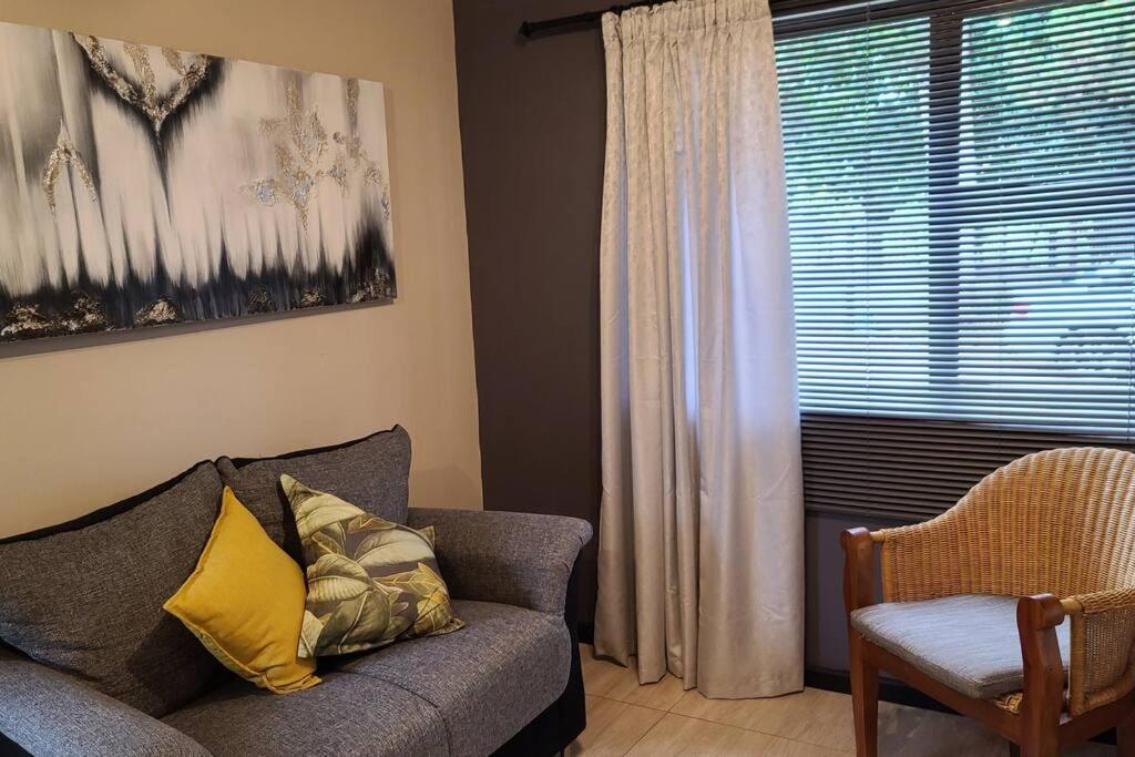 Suitetrails - Cozy Modern Private Apartment