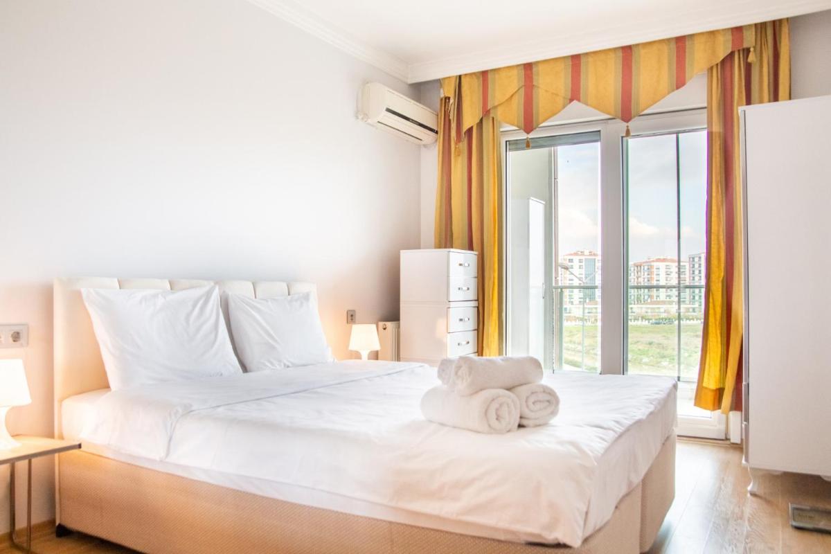 Pleasant Flat Close to Various Malls in Cigli - Housity