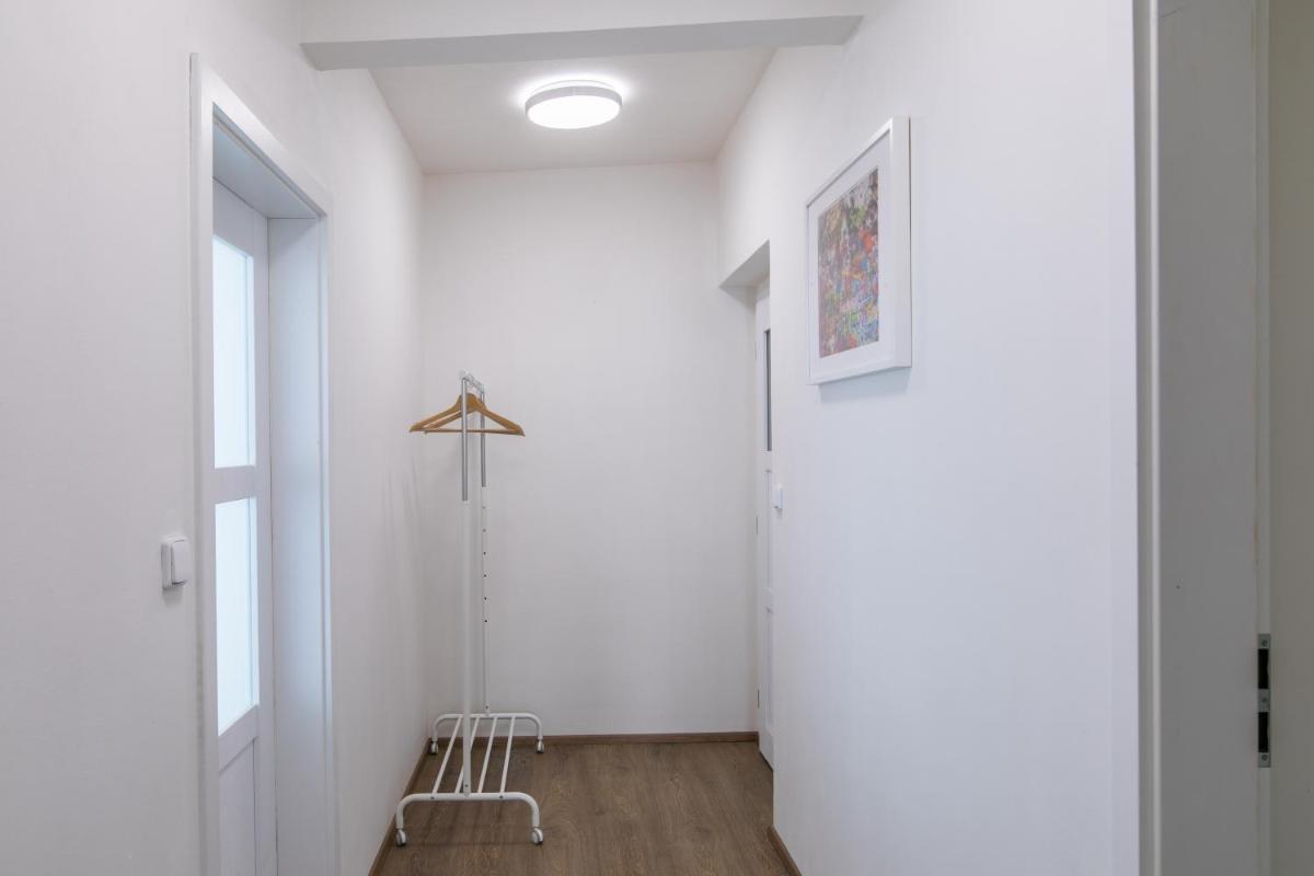 Suitetrails - Cozy apartment in quiet courtyard near Charles Bridge