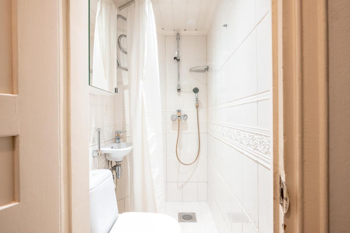 Suitetrails - 2ndhomes Cozy & Compact Top Floor Studio in Erottaja