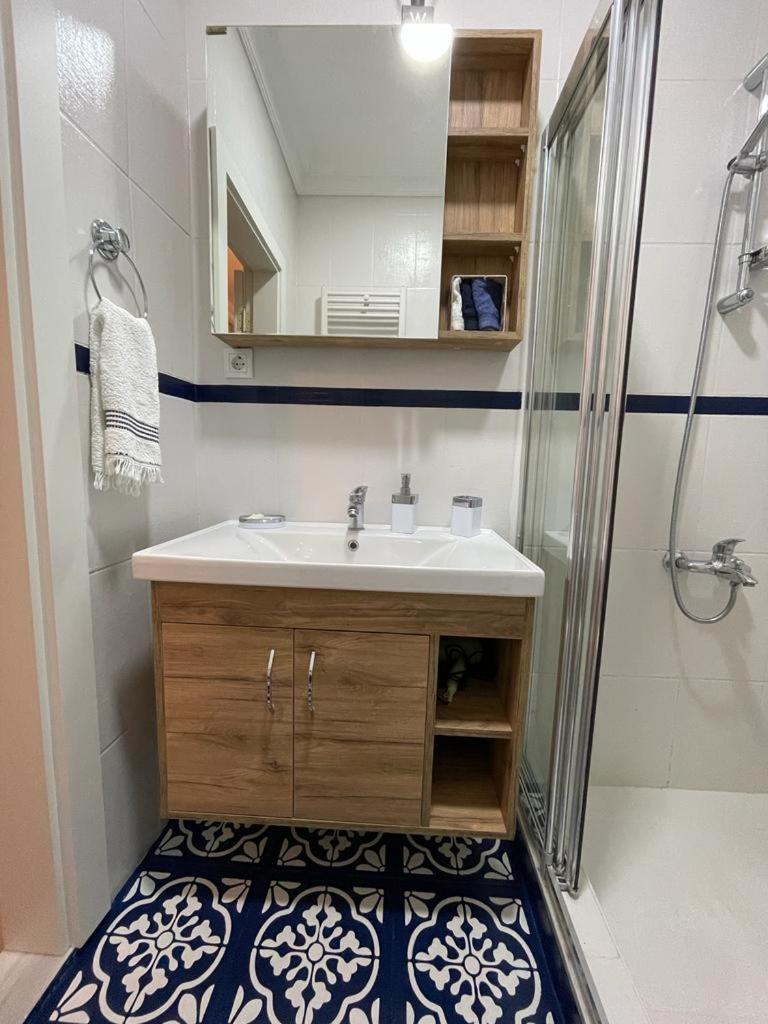 Nice and Cozy Newly Renovated Flat in Cihangir - Housity