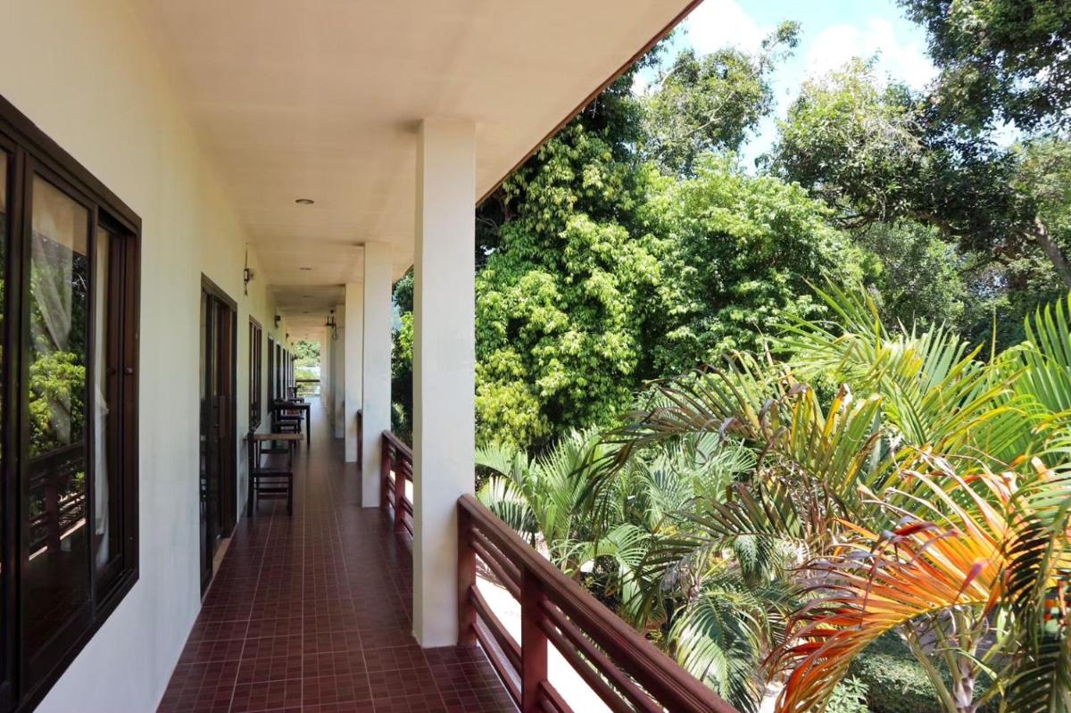 Suitetrails - Baan srinimit Apartment