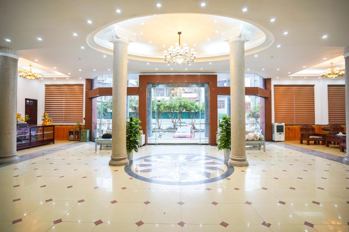 PHÚ QUÝ HOTEL near ĐÔNG KINH MARKET - Hizvo