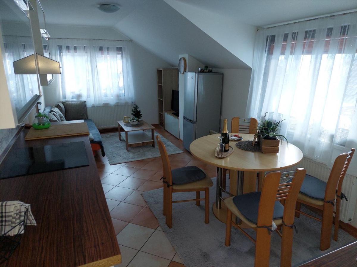 Apartma Anastasija - Housity