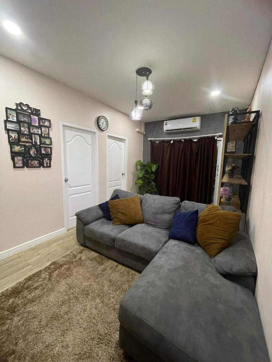Bangkok House, Minburi - Housity