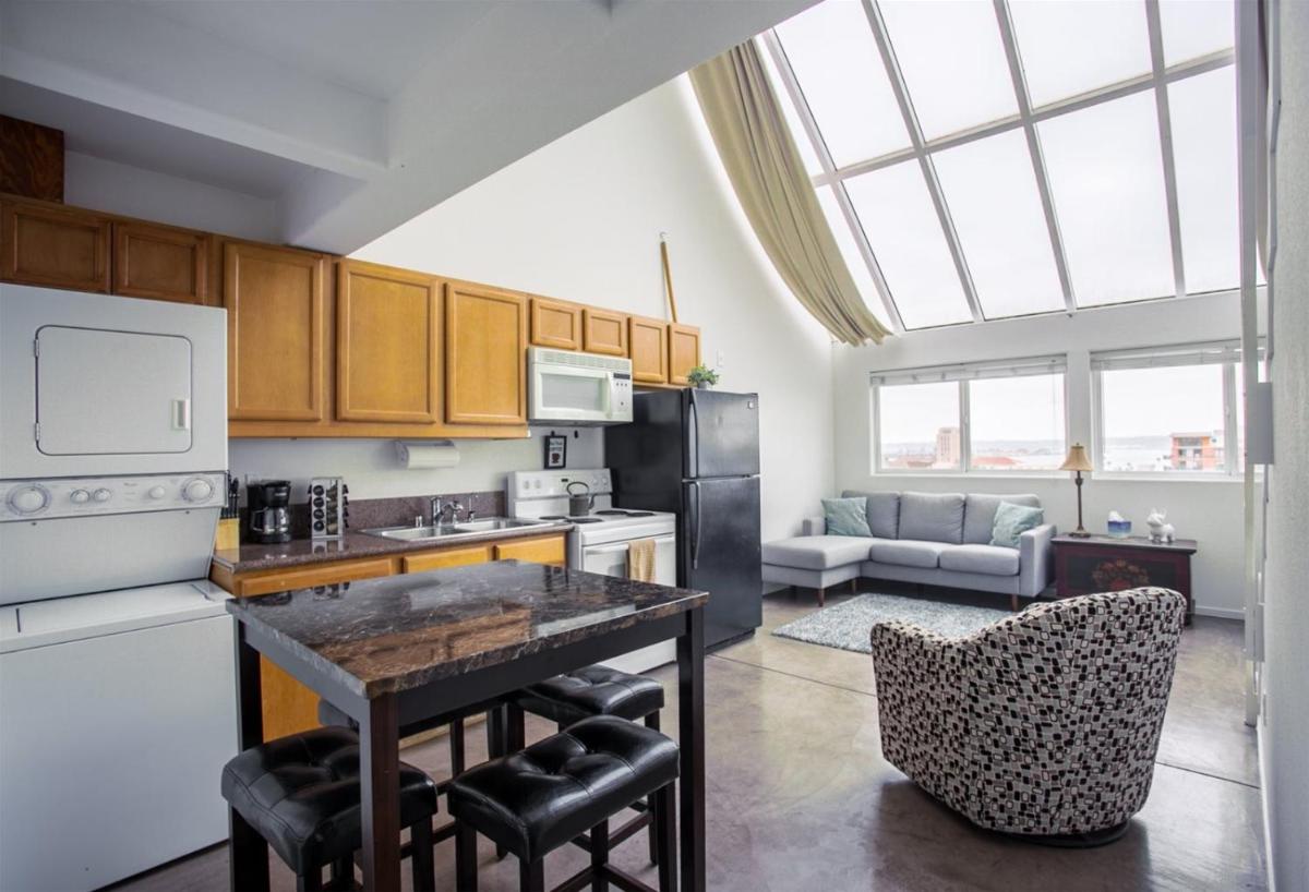 Little Italy Modern Lofts - Housity