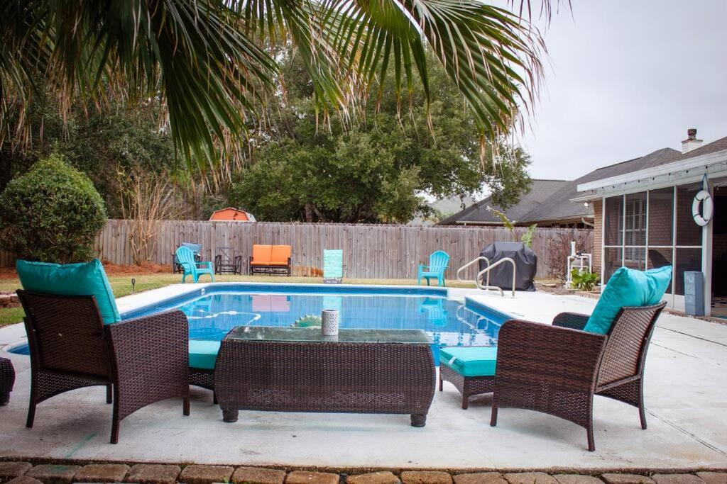 ~NEW~1 mins to Bay~8 Mins to Beach~Private Pool~Super relaxing beach theme - Housity