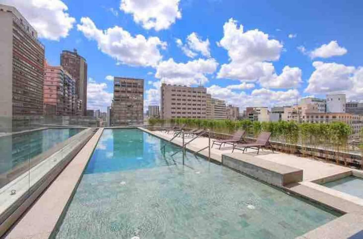 Studio Charmoso com Terraço e Vista! - Housity