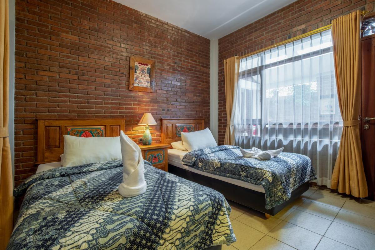 Suitetrails - Sekararum Butik Syariah Guesthouse