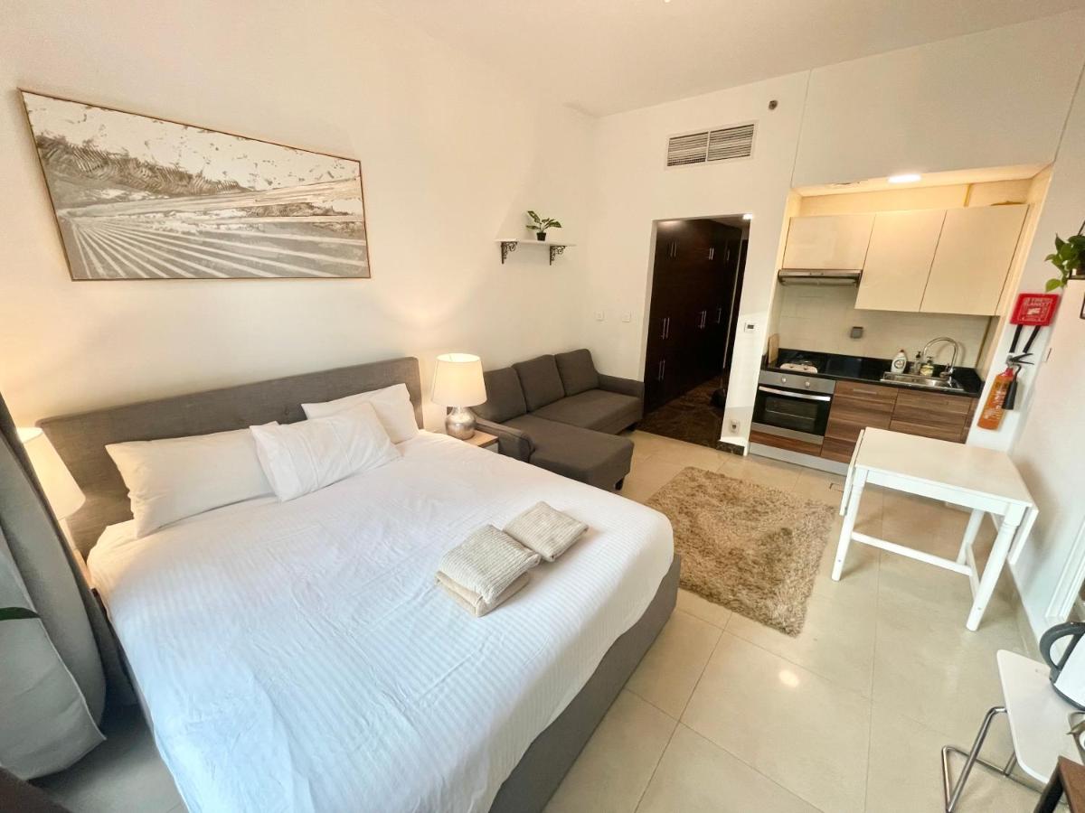 Suitetrails - Super Elegant studio apartment-Sparkle tower By SWEET HOMES