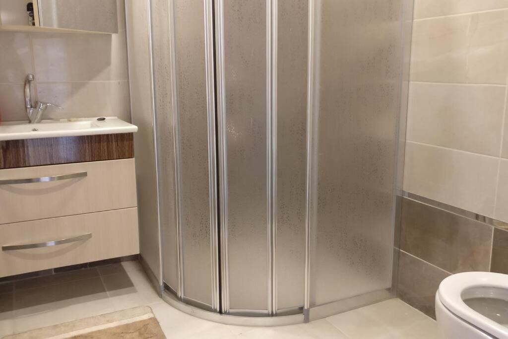Mahfouz Suite (Sea-View) - Housity