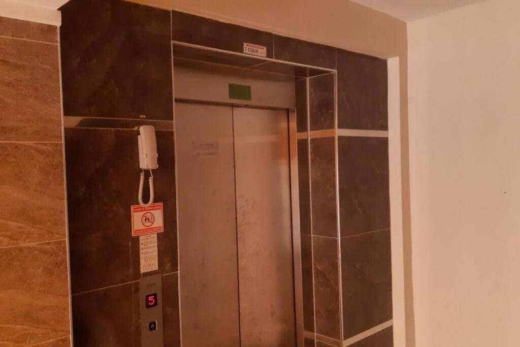 Mahfouz Suite (Sea-View) - Housity