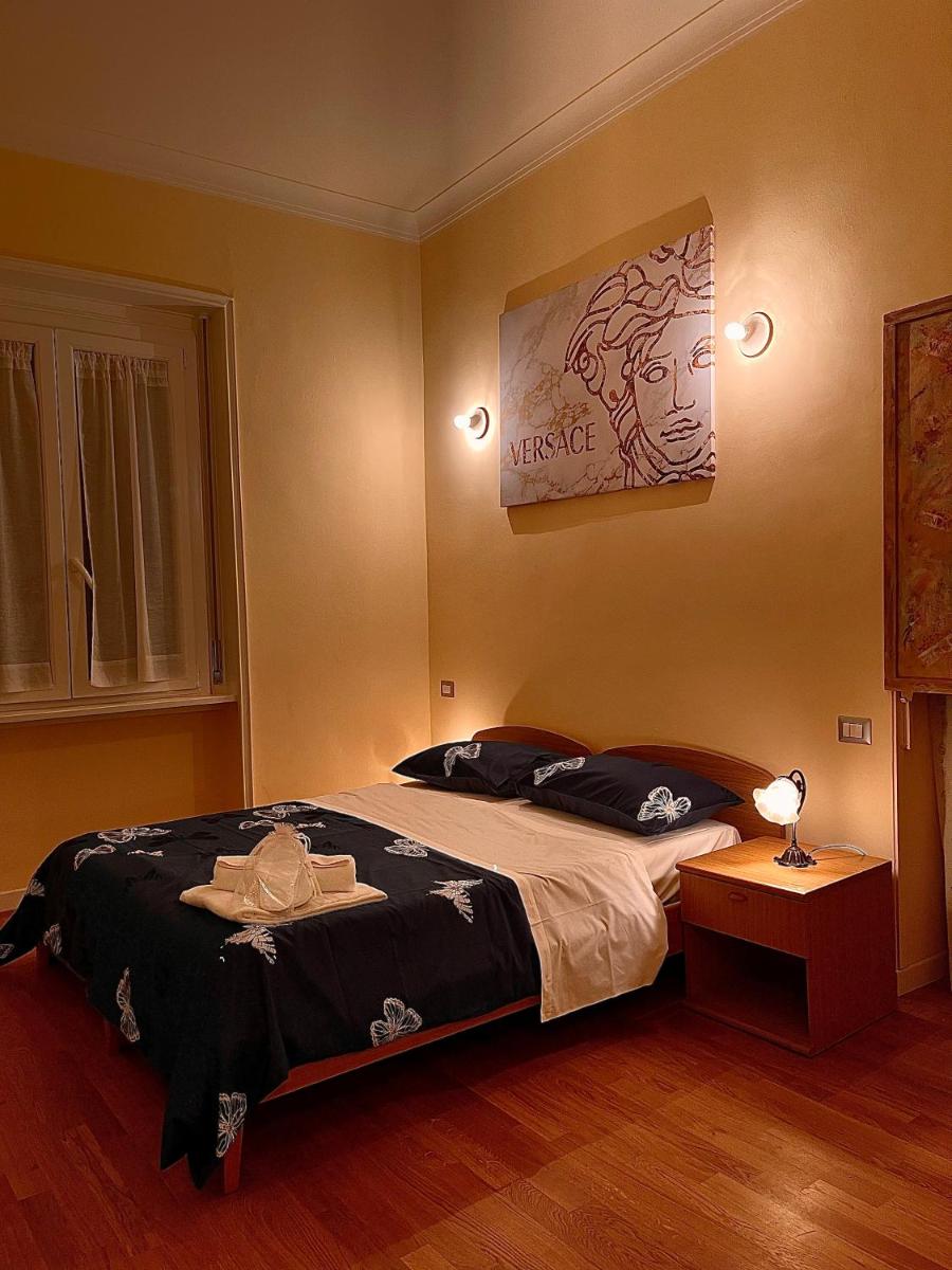Suitetrails - Easy Room Italy Balcony