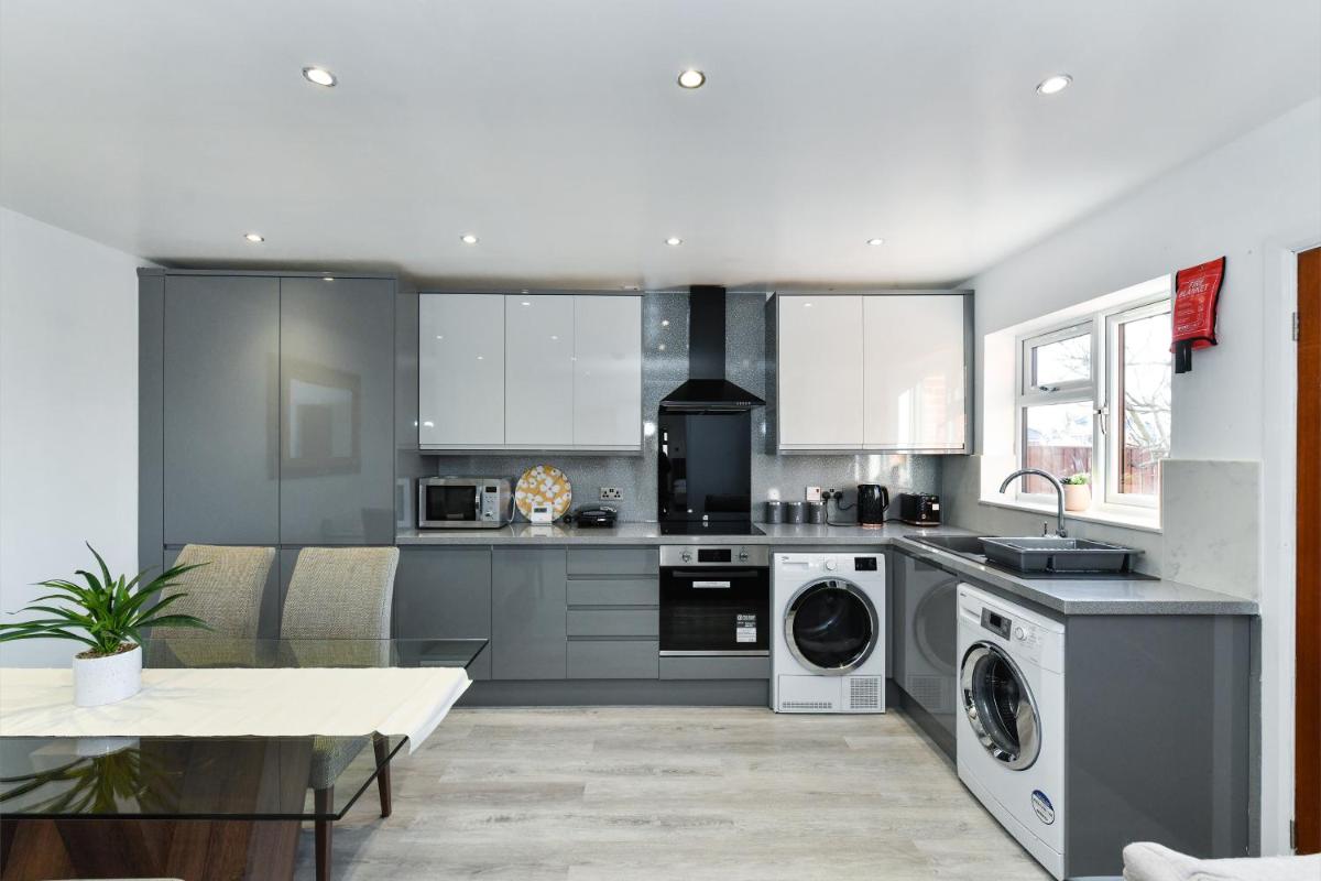 Windmill Villa - Housity